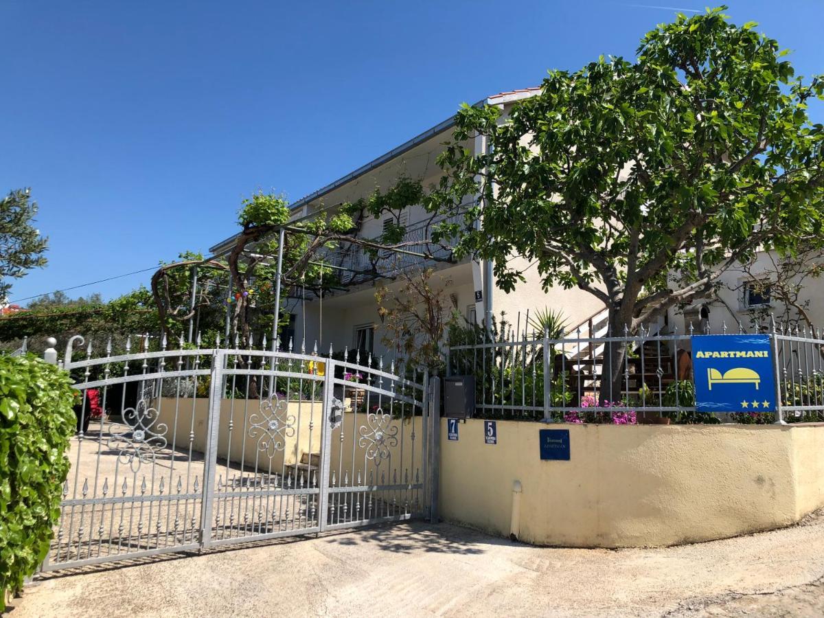 Apartmani Area Doma Trogir Exterior photo