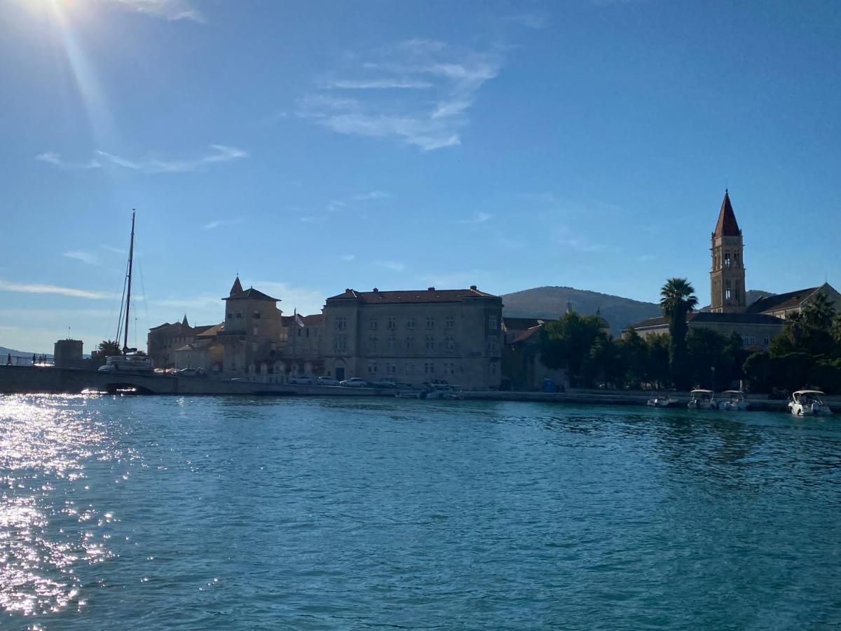 Apartmani Area Doma Trogir Exterior photo